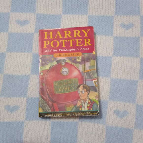 2 for $15 ❤ ORIGINAL Harry Potter and the Philosopher Stone - Picture 1 of 4